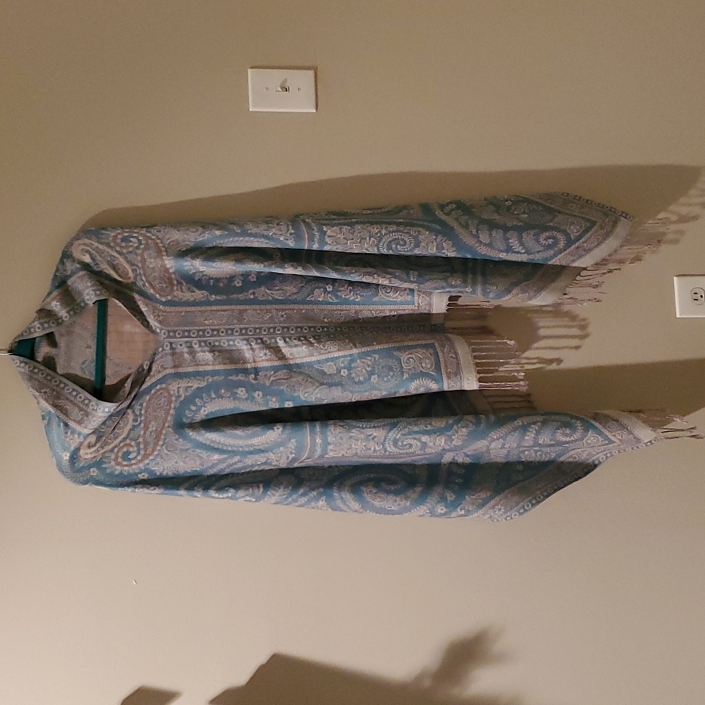 Poncho, Reverseable. - image 1